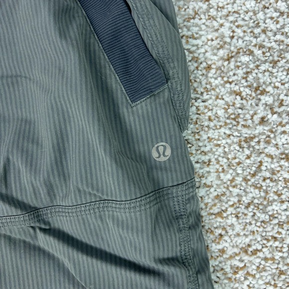 Lululemon Pants Womens 4 Gray Track Pants Elastic Waist Gym Yoga Sports Workout - Picture 3 of 11
